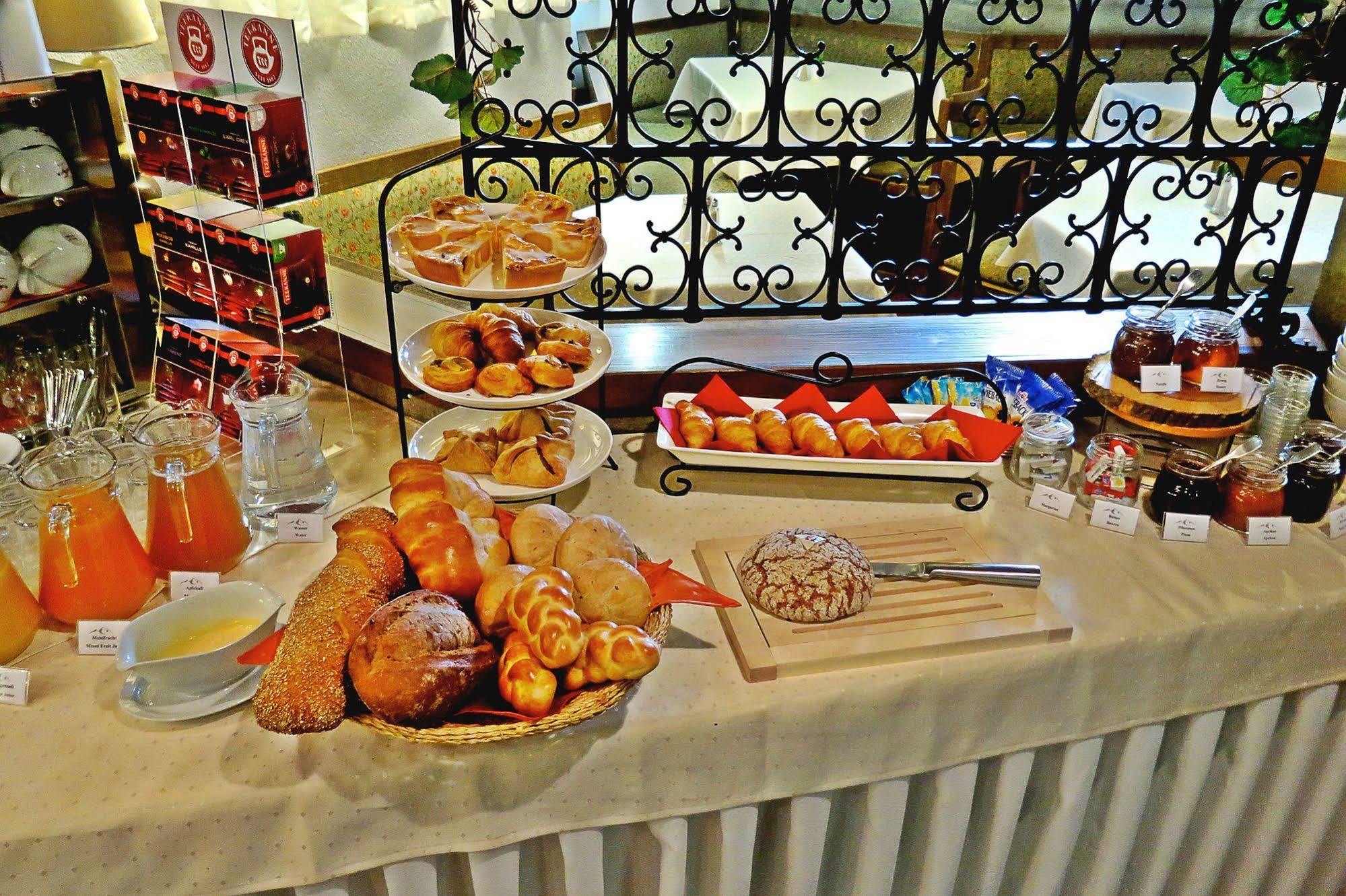 סאס פה Hotel La Collina מראה חיצוני תמונה